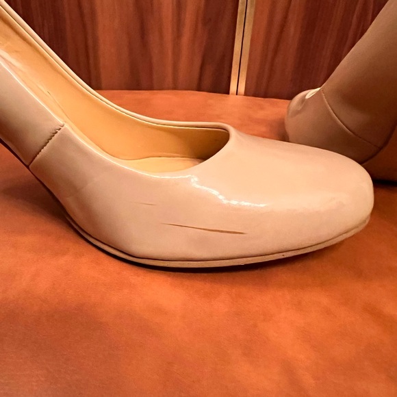 Nine West Ambitious Heels size 5 nude color patent leather - Picture 4 of 6